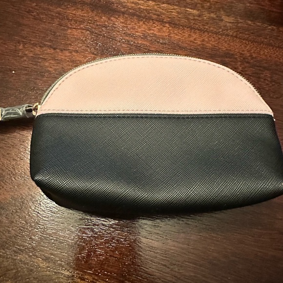 Victoria's Secret Mini Pink & Black Coin Purse NEW - Picture 7 of 7